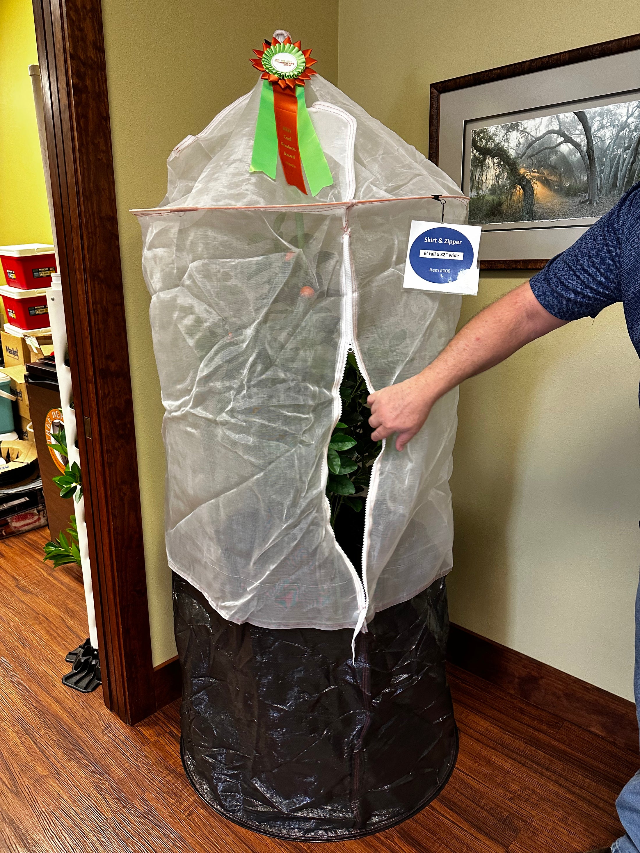 Tree Defender 6' Zipper with Skirted Bottom-Tree Defender